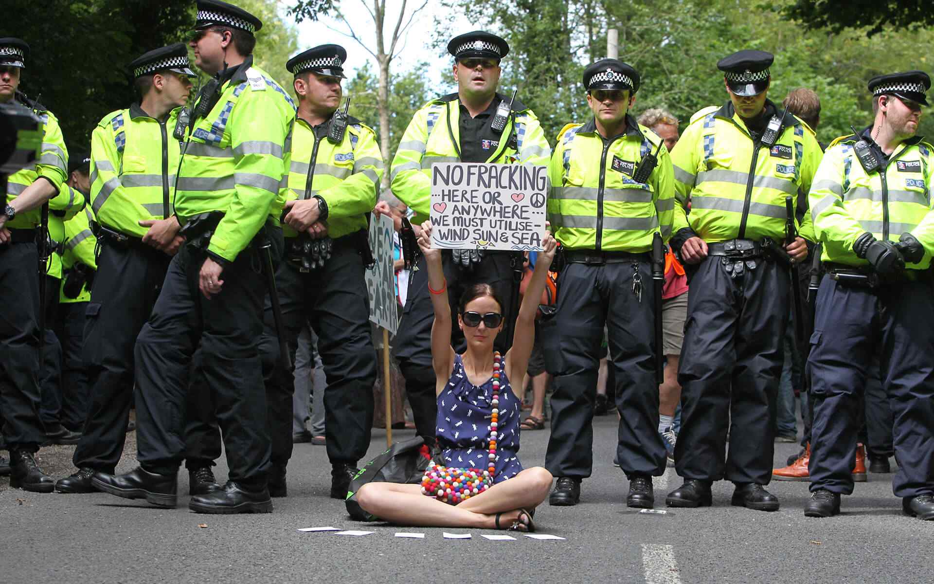 https://fundacionjama.com/wp-content/uploads/2019/03/woman_protest.jpg